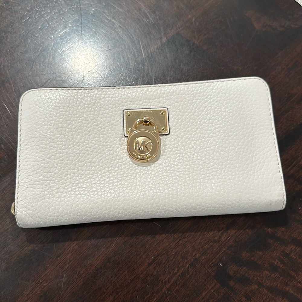 Michael Kors Hamilton Leather Wallet White (Pre-Owned)